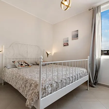 4 Passi Mare 2 Apartment Finale Ligure Exterior photo
